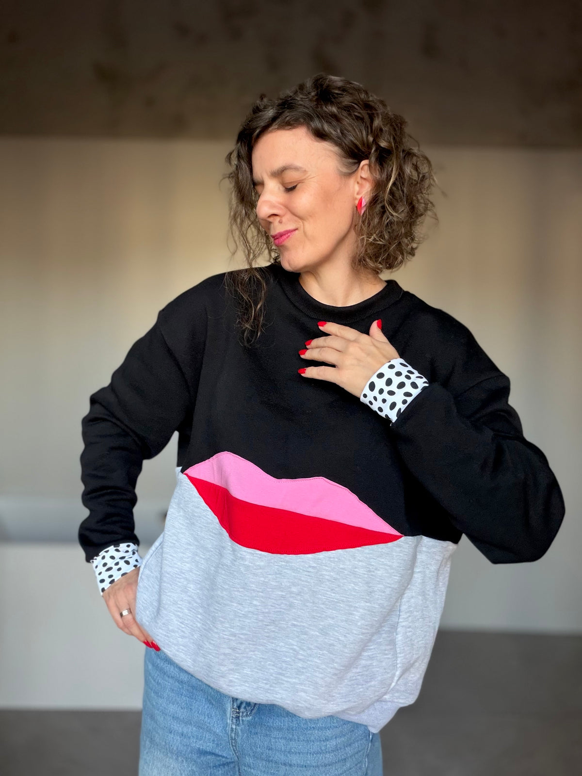 Bluza z ustami KISS ME