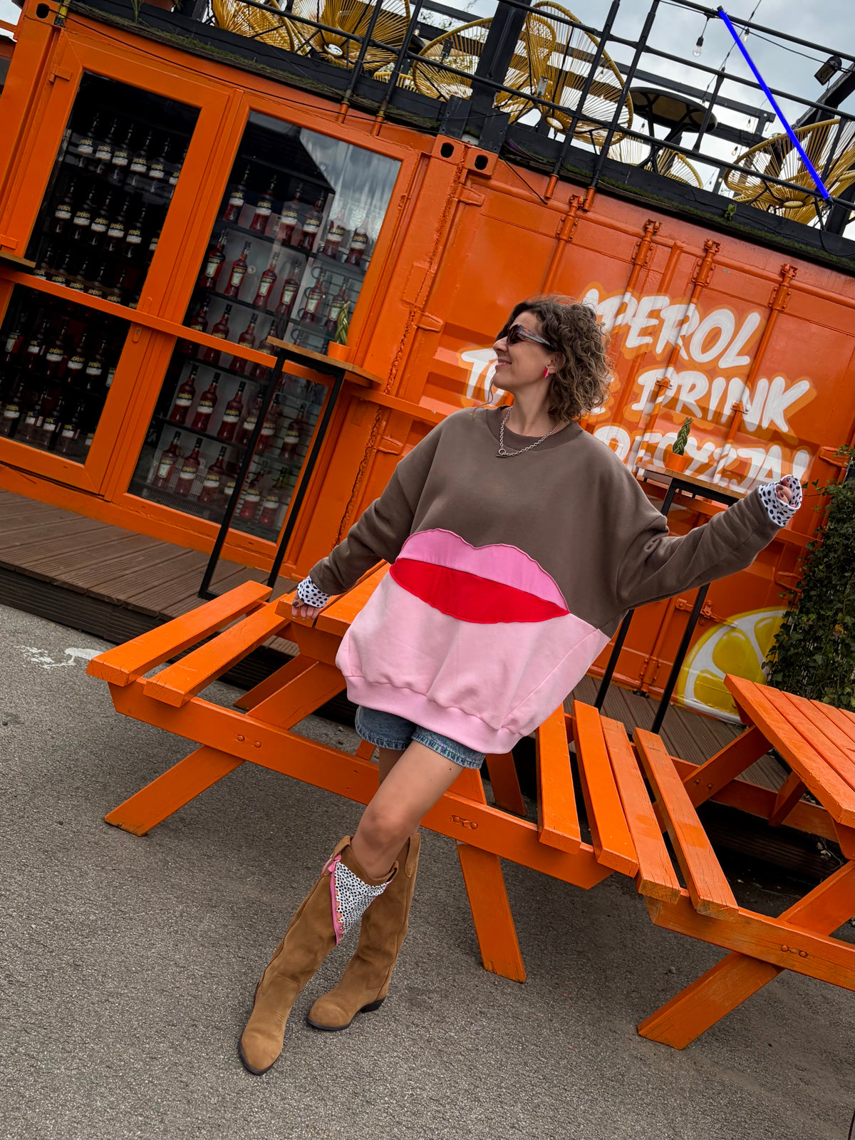 Bluza z ustami KISS ME