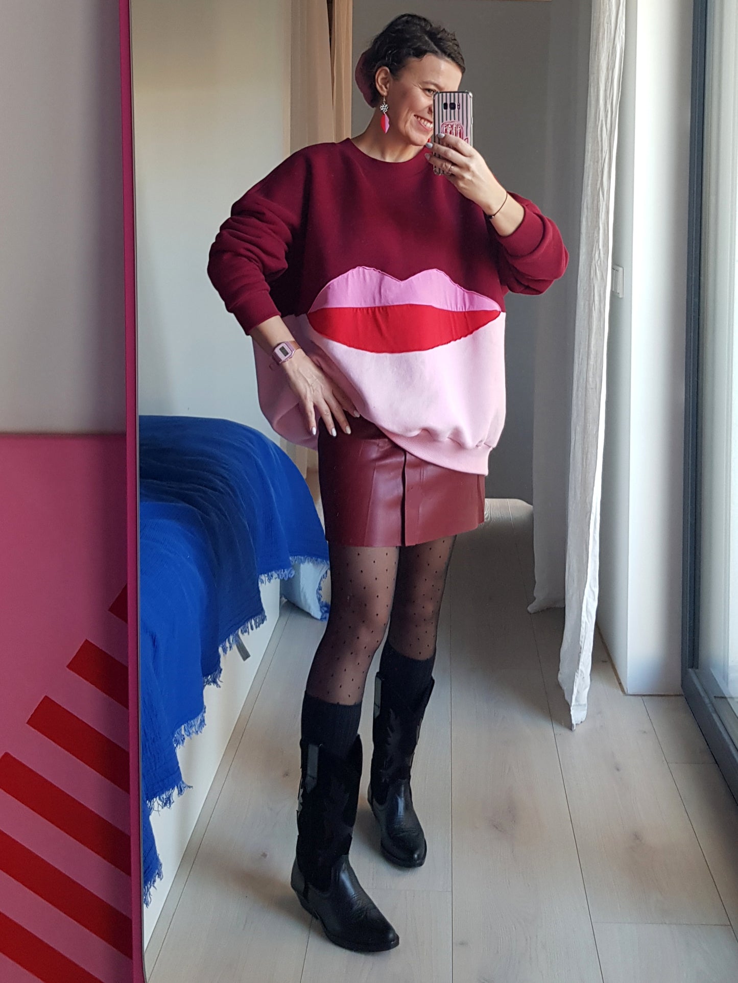 Bluza z ustami KISS ME