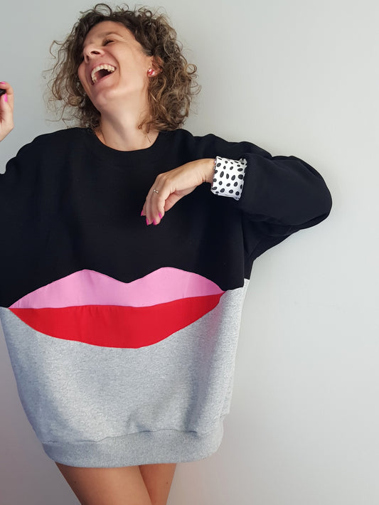 Bluza z ustami KISS ME